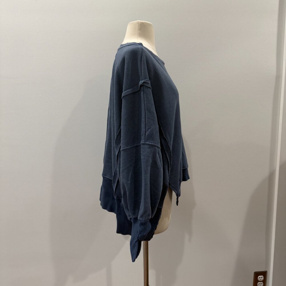 We The Free Camden Navy Oversized NWOT Size XS - Picture 6 of 9